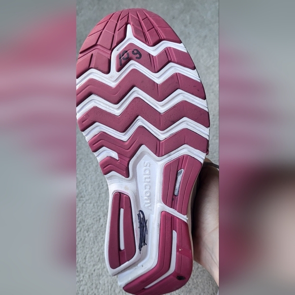 Saucony Ride 14 Gray Womens Running Trainers Sneakers Size 11 Wide - Picture 8 of 11